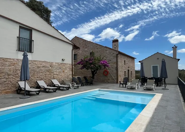 Quinta Do Carvalho Cerquinho Фермерский дом Louriceiras de Baixo